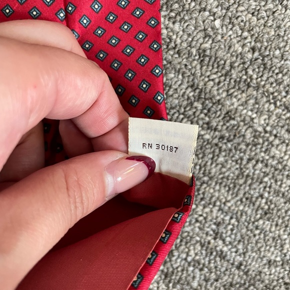 Vintage Red Silk Yves Saint Laurent Tie - Picture 2 of 5